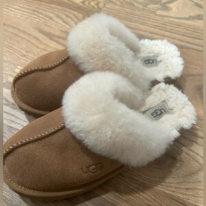 Kid Size 3 Ugg Slippers